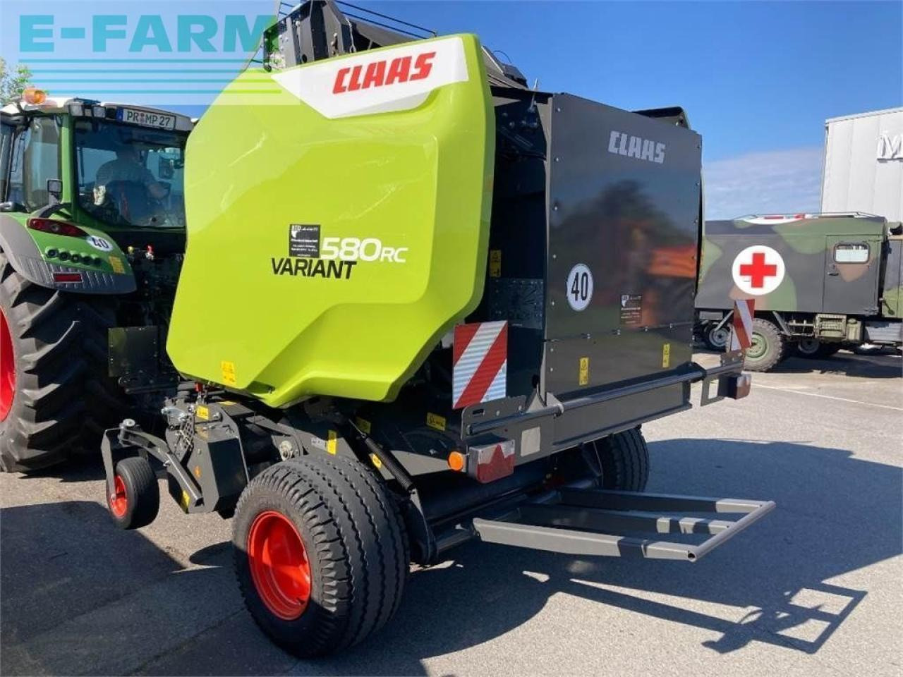 CLAAS variant 580 rc pro - Балирка за квадратни бали: слика 1 CLAAS variant 580 rc pro - Балирка за квадратни бали: слика 1