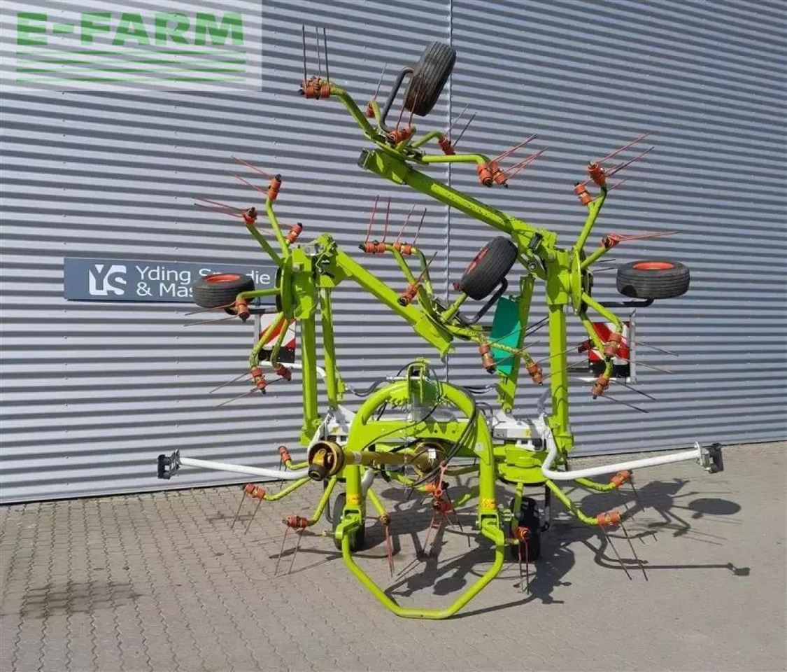 CLAAS volto 800 - Превртувач и гребло: слика 1 CLAAS volto 800 - Превртувач и гребло: слика 1