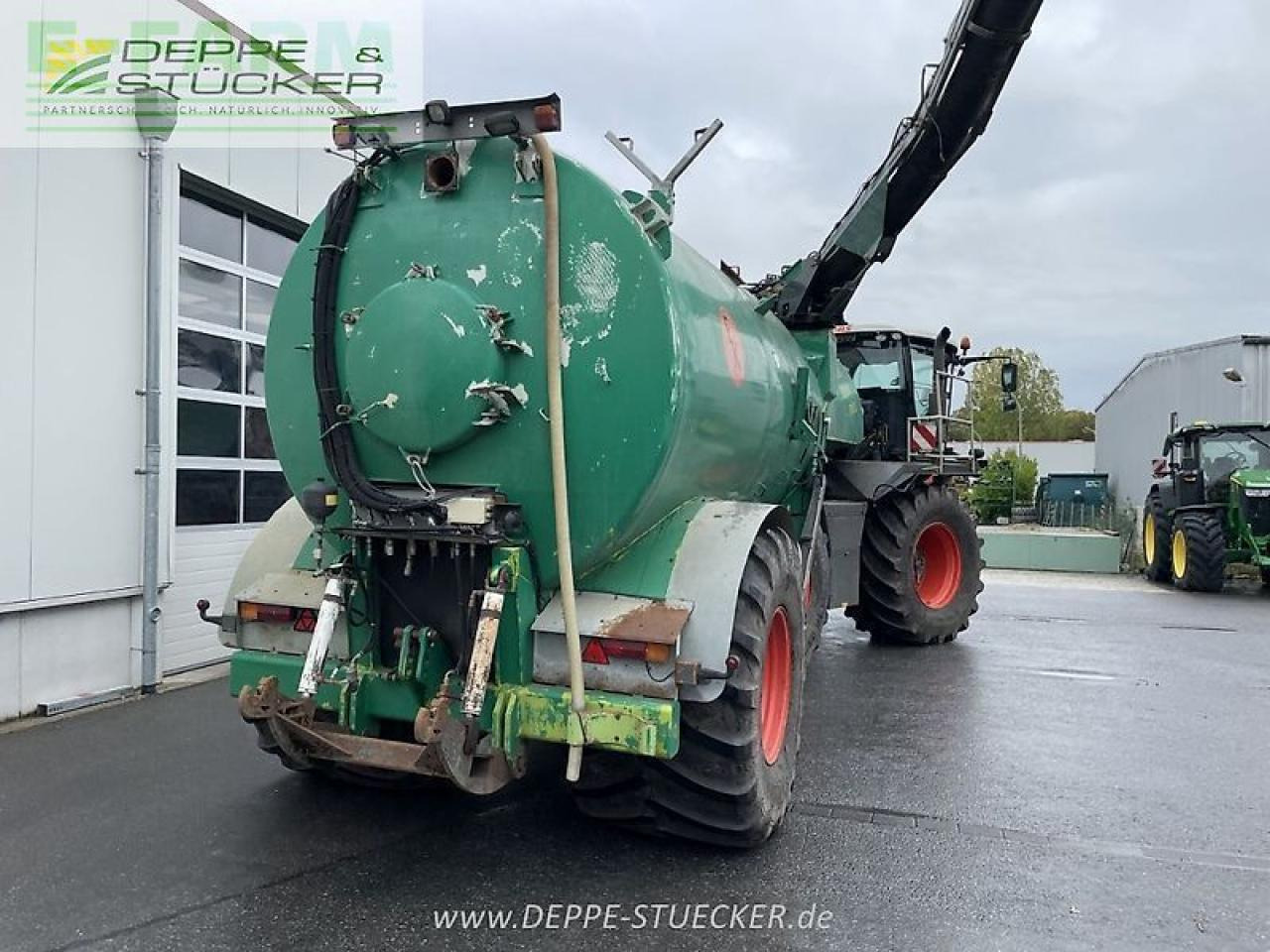 CLAAS xerion 3800 saddle trac SADDLE TRAC - Трактор: слика 2 CLAAS xerion 3800 saddle trac SADDLE TRAC - Трактор: слика 2