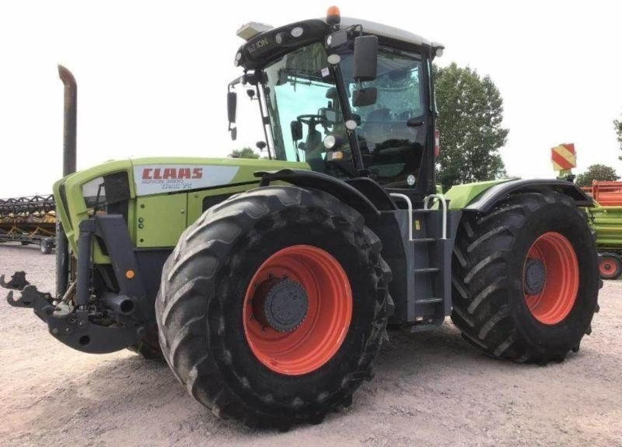 CLAAS xerion 3800 trac vc TRAC VC - Трактор: слика 1 CLAAS xerion 3800 trac vc TRAC VC - Трактор: слика 1