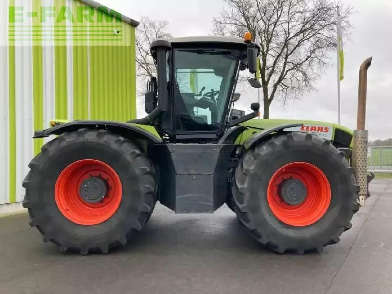 CLAAS xerion 3800 trac vc TRAC VC - Трактор: слика 4 CLAAS xerion 3800 trac vc TRAC VC - Трактор: слика 4