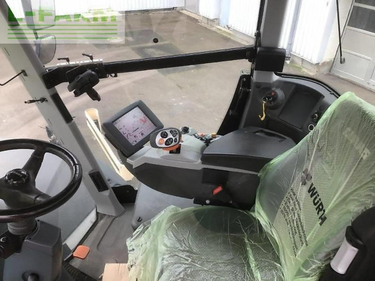 Трактор CLAAS xerion 5000 trac: слика 7 Трактор CLAAS xerion 5000 trac: слика 7