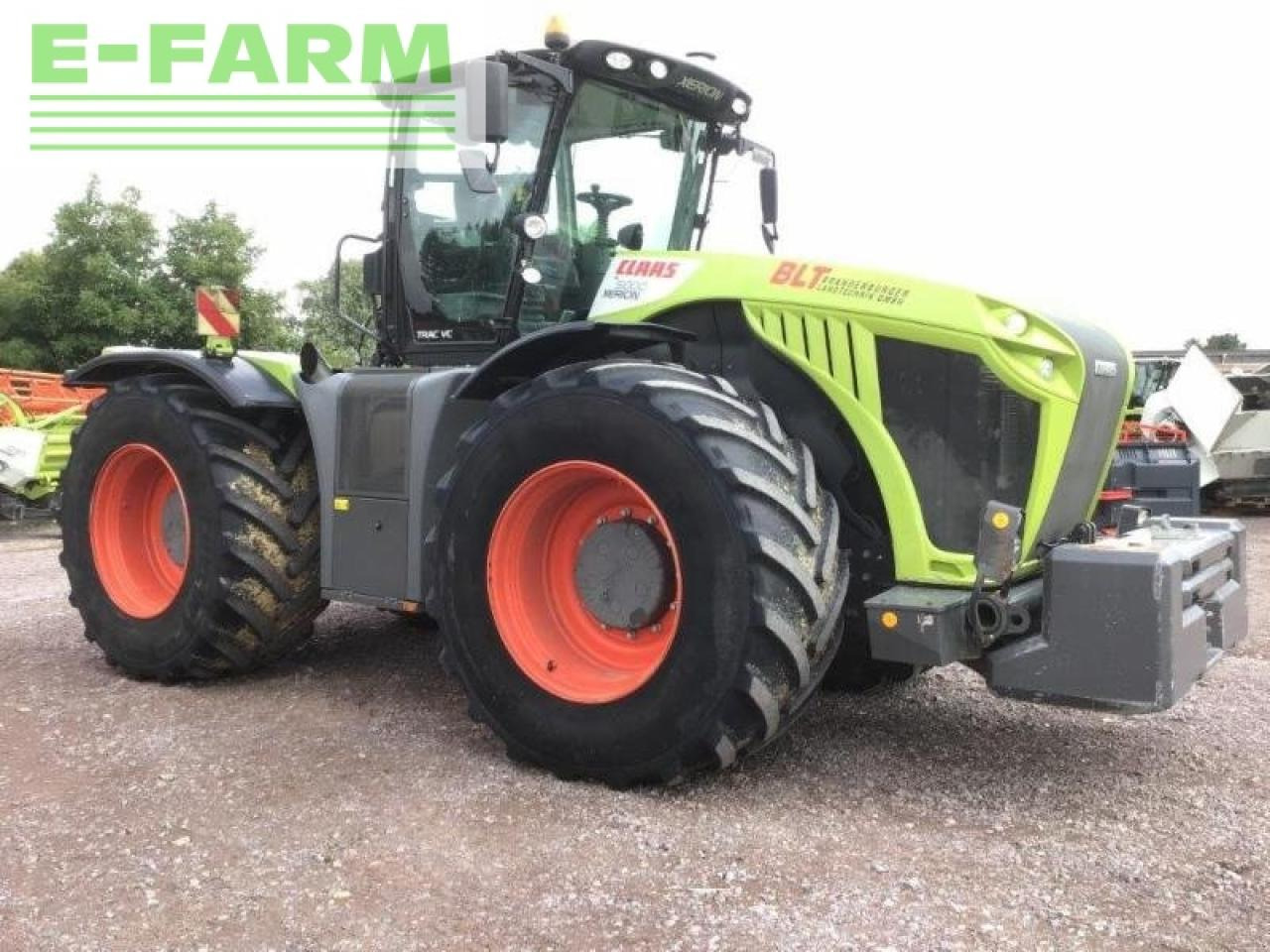 CLAAS xerion 5000 trac TRAC - Трактор: слика 3 CLAAS xerion 5000 trac TRAC - Трактор: слика 3