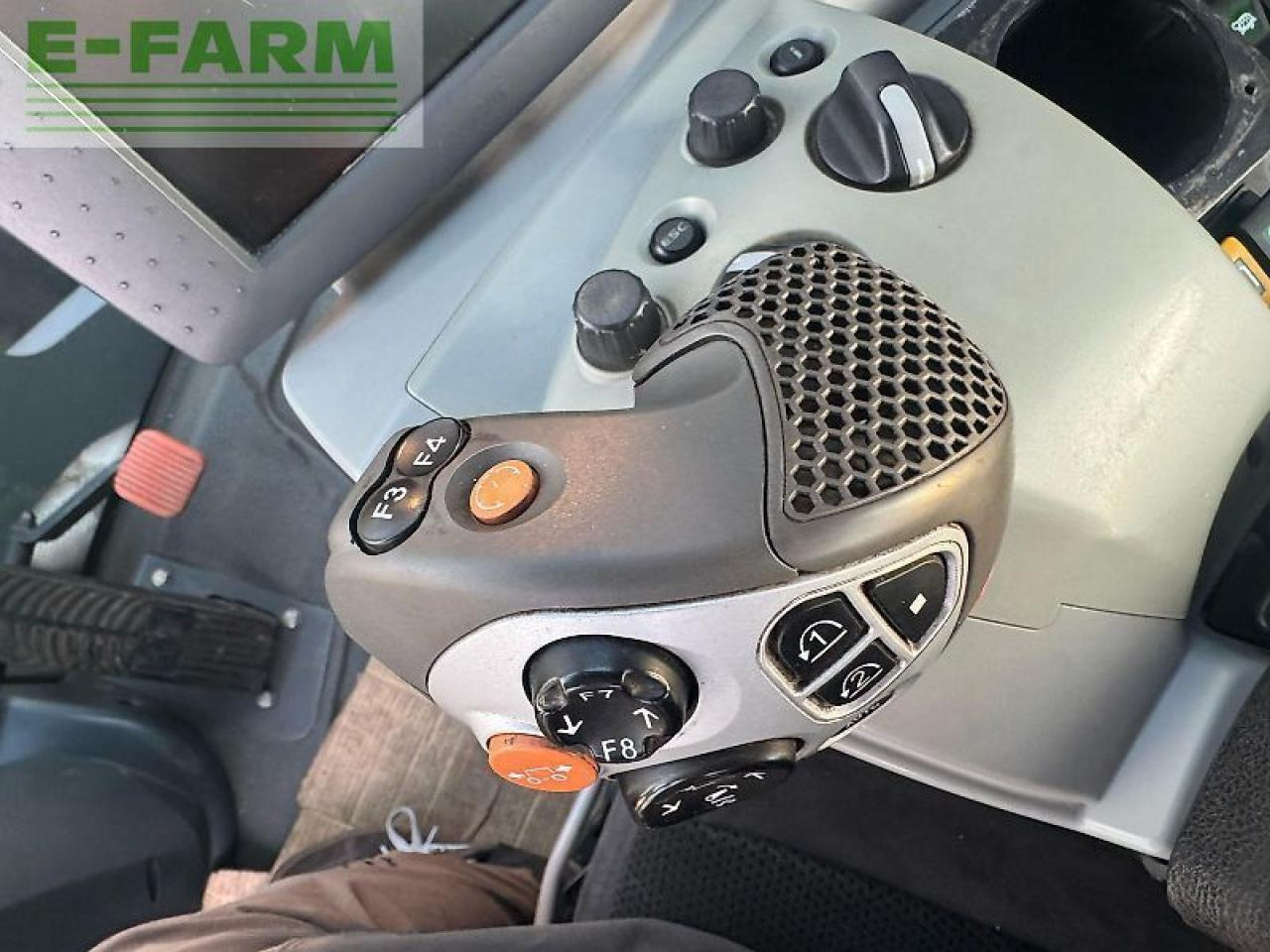 CLAAS xerion 5000 trac vc TRAC VC - Трактор: слика 5 CLAAS xerion 5000 trac vc TRAC VC - Трактор: слика 5