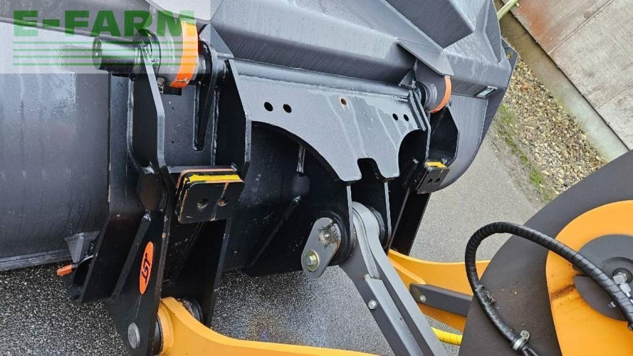 Мини багер Case-IH 521: слика 8