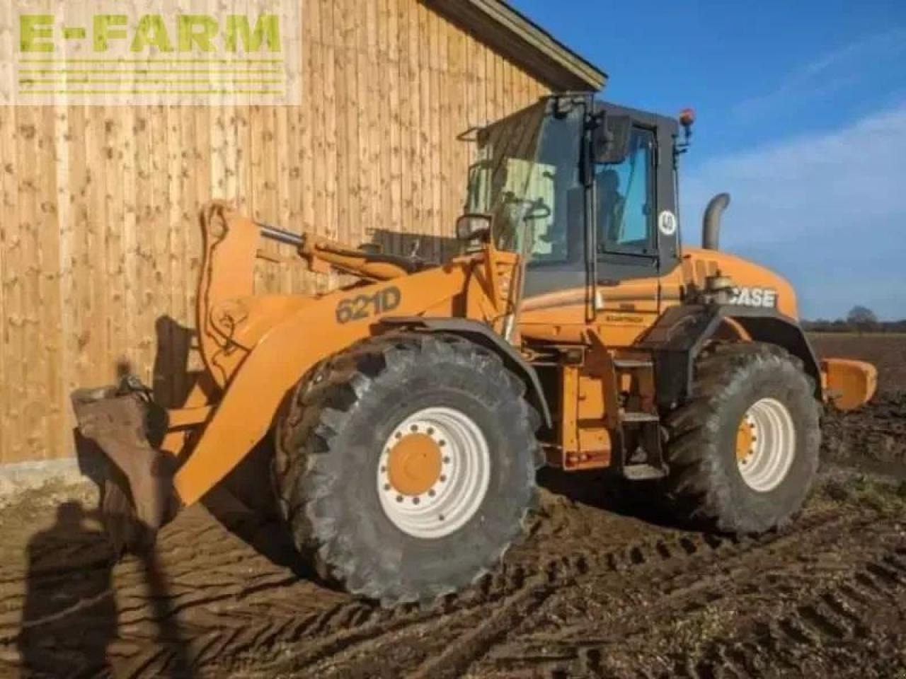 Case-IH 621d - Мини багер: слика 2 Case-IH 621d - Мини багер: слика 2