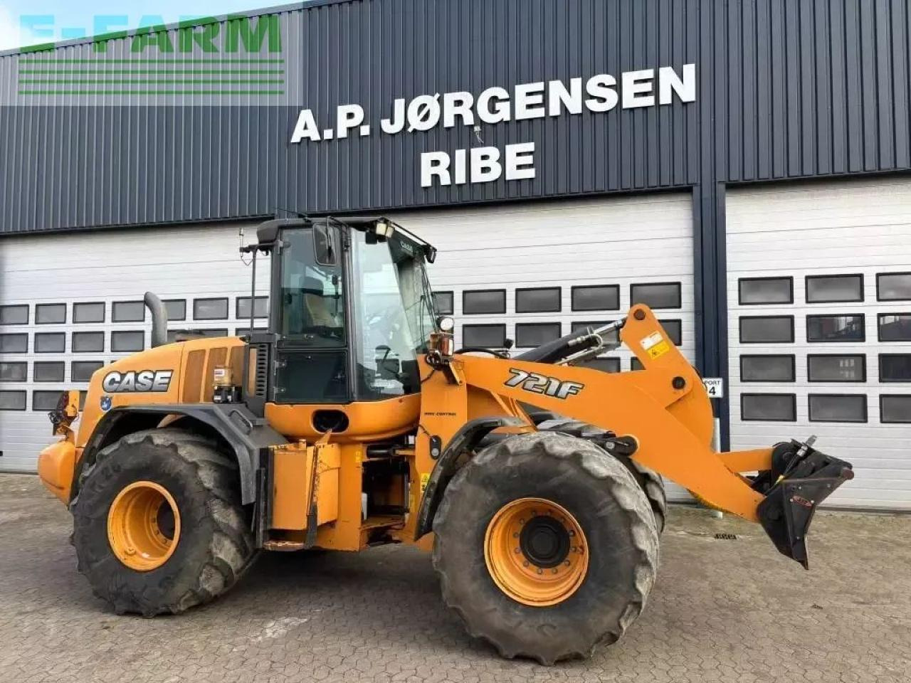 Case-IH 721 f 721 f - Мини багер: слика 1 Case-IH 721 f 721 f - Мини багер: слика 1