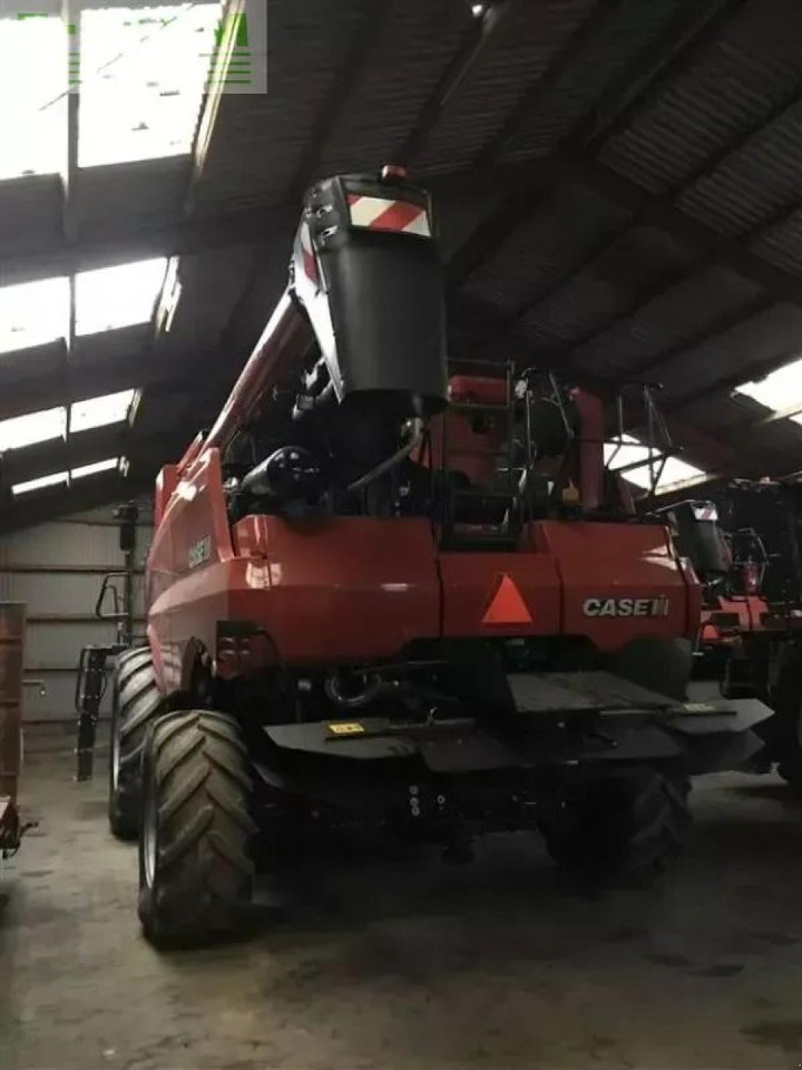 Case-IH axial-flow 8250 med harvest command, kun 570 tærsketimer - Комбајн: слика 3 Case-IH axial-flow 8250 med harvest command, kun 570 tærsketimer - Комбајн: слика 3