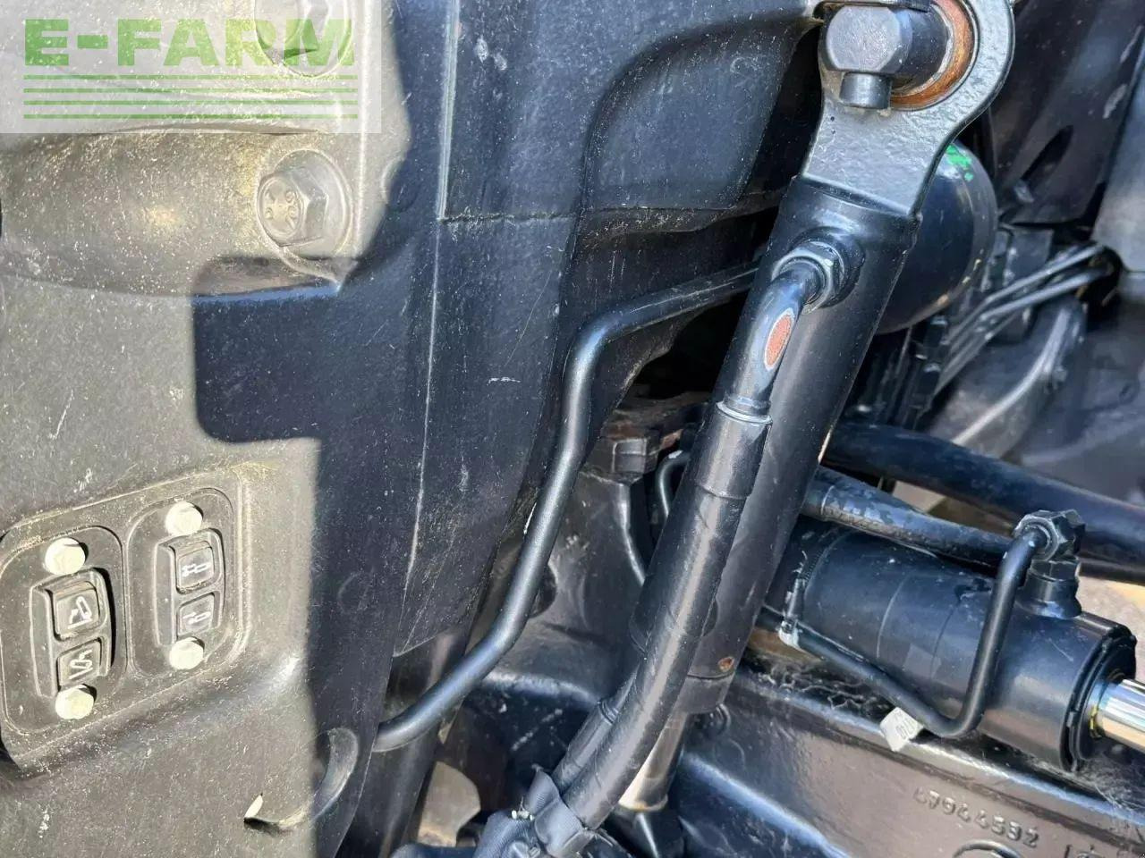 Case-IH optum 300 cvx CVX - Трактор: слика 5 Case-IH optum 300 cvx CVX - Трактор: слика 5