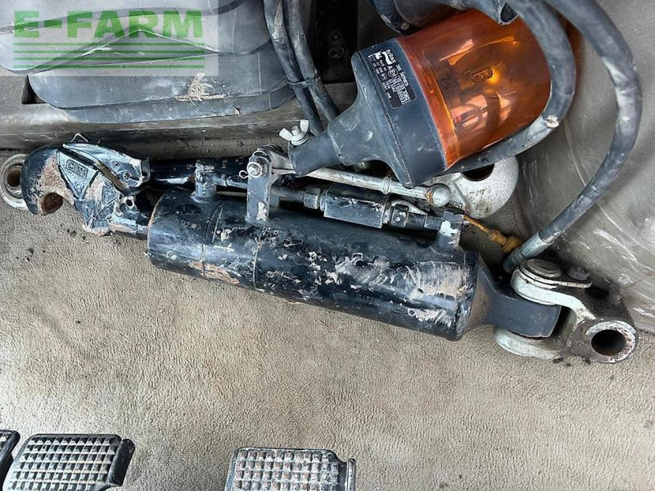 Case-IH puma 240 cvx - Трактор: слика 4 Case-IH puma 240 cvx - Трактор: слика 4