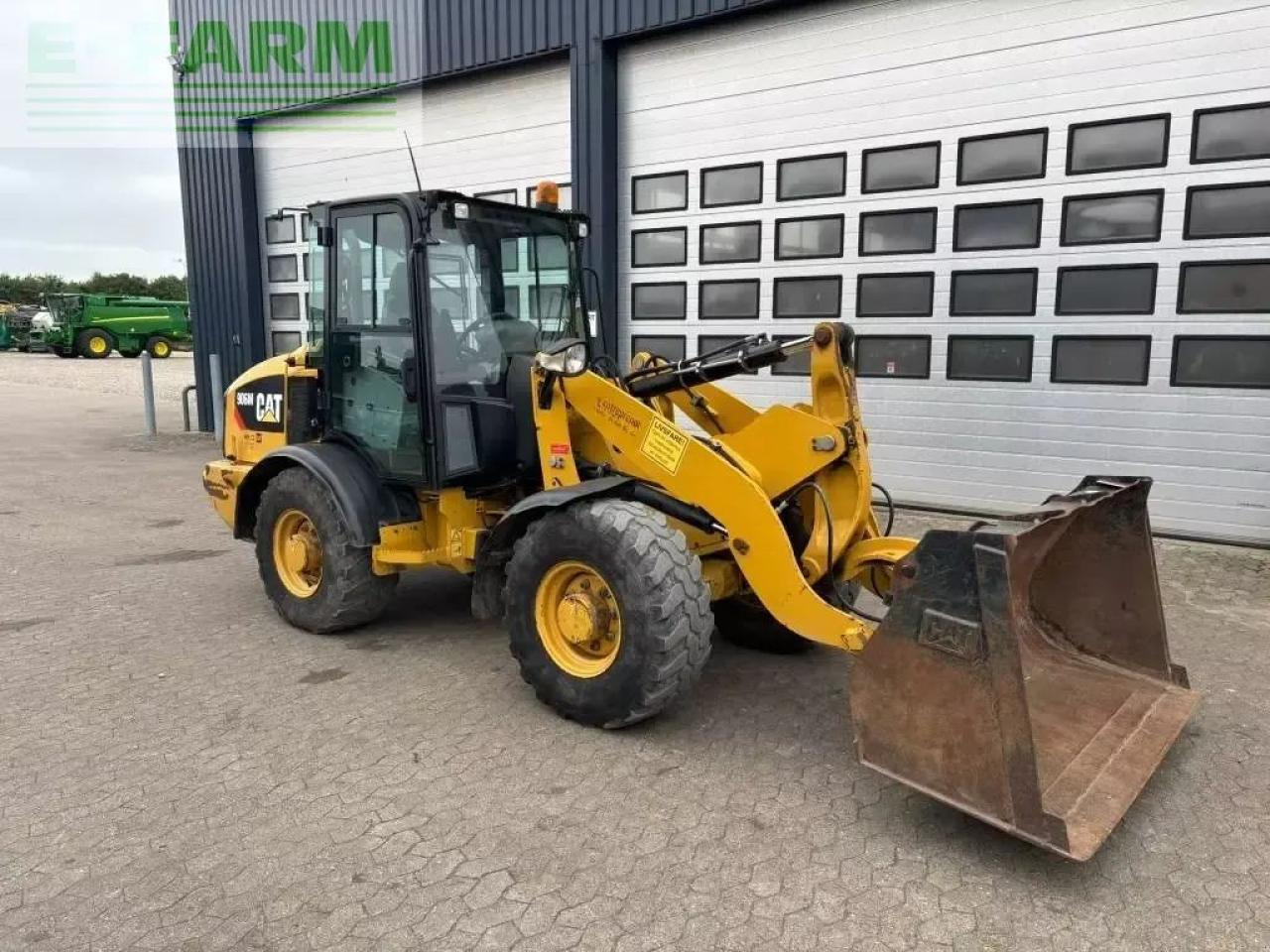 Caterpillar 906 m - Мини багер: слика 4 Caterpillar 906 m - Мини багер: слика 4