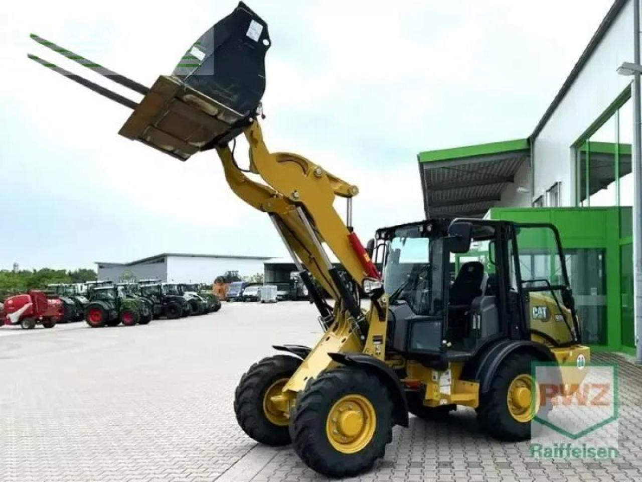 Caterpillar 906 radlader - Мини багер: слика 1 Caterpillar 906 radlader - Мини багер: слика 1