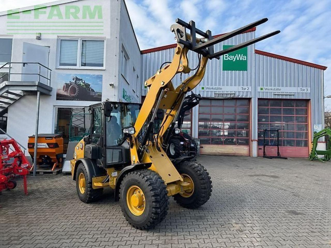 Caterpillar cat 906-14 - Мини багер: слика 1 Caterpillar cat 906-14 - Мини багер: слика 1