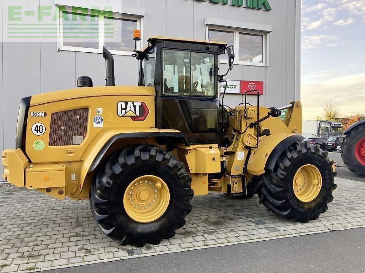 Caterpillar cat 938m - Мини багер: слика 2 Caterpillar cat 938m - Мини багер: слика 2