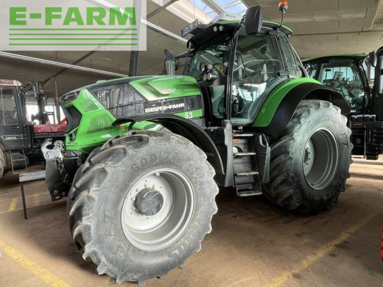 Deutz-Fahr agrotron 7250 ttv - Трактор: слика 2 Deutz-Fahr agrotron 7250 ttv - Трактор: слика 2