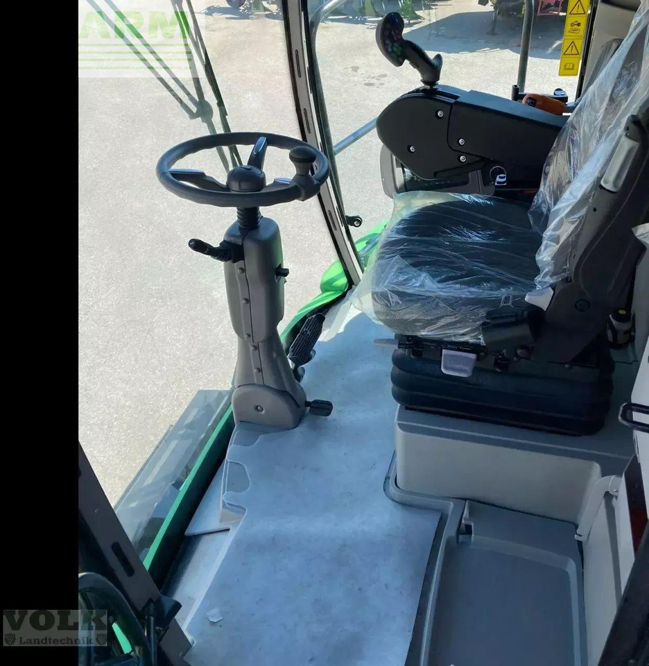 Deutz-Fahr c 6305 ts t5 mit schneidwerk - Комбајн: слика 5 Deutz-Fahr c 6305 ts t5 mit schneidwerk - Комбајн: слика 5