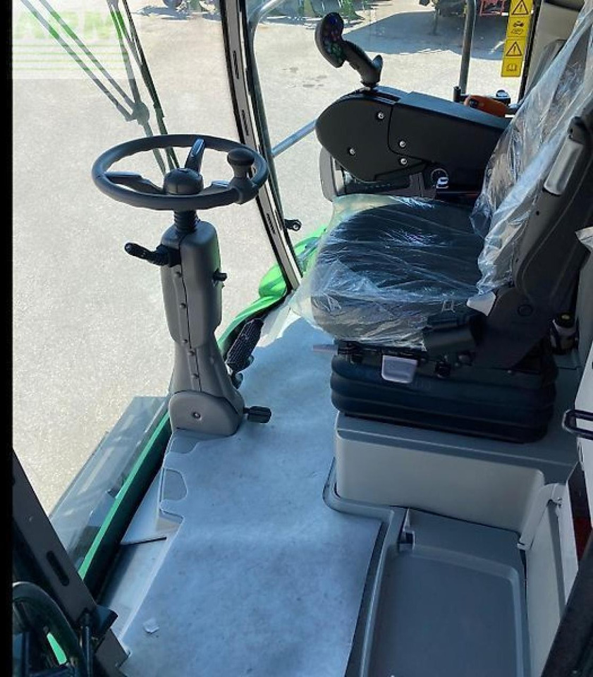 Deutz-Fahr c 6305 ts t5 mit schneidwerk - Комбајн: слика 5 Deutz-Fahr c 6305 ts t5 mit schneidwerk - Комбајн: слика 5