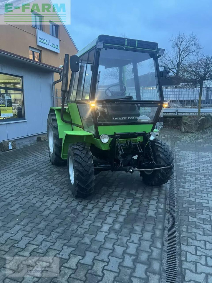 Deutz-Fahr intrac 2004 - Трактор: слика 2 Deutz-Fahr intrac 2004 - Трактор: слика 2