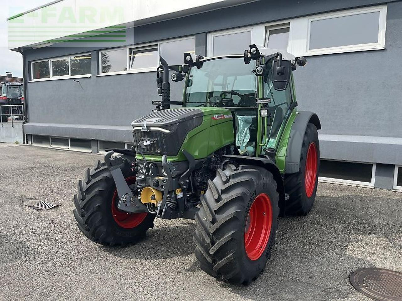 Fendt 211 s vario gen3 power setting 2 - Трактор: слика 1 Fendt 211 s vario gen3 power setting 2 - Трактор: слика 1