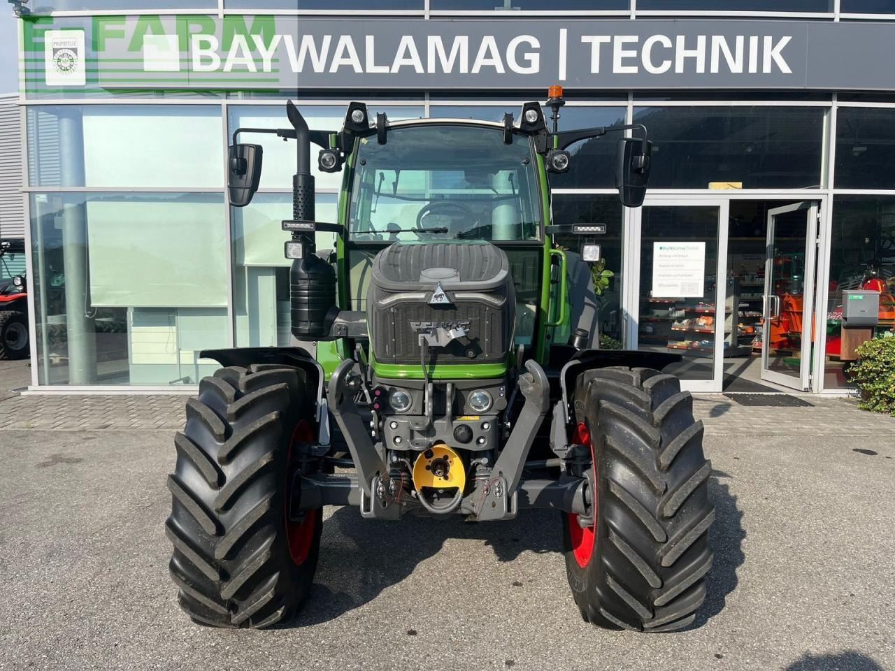 Fendt 211 s vario gen3 power setting 2 - Трактор: слика 1 Fendt 211 s vario gen3 power setting 2 - Трактор: слика 1
