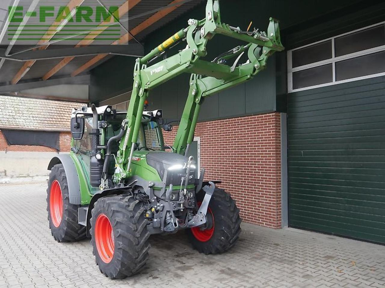 Fendt 211 s vario gen3 profi setting2 frontlader - Трактор: слика 2 Fendt 211 s vario gen3 profi setting2 frontlader - Трактор: слика 2