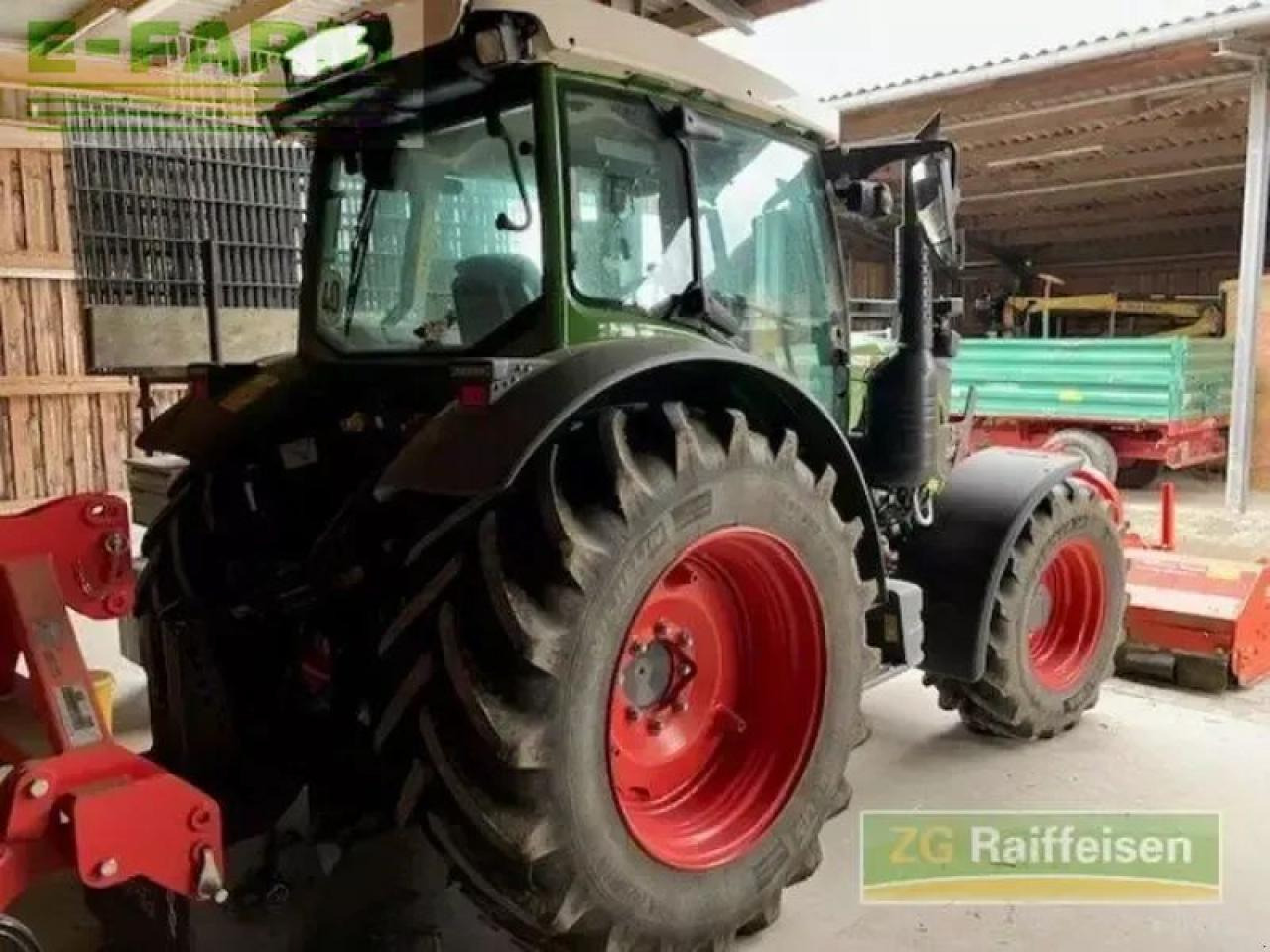 Fendt 211 vario power setting 2 - Трактор: слика 2 Fendt 211 vario power setting 2 - Трактор: слика 2