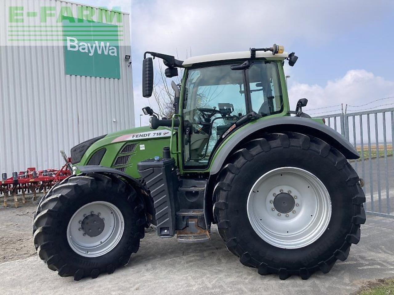Fendt 718 vario profiplus ProfiPlus - Трактор: слика 2 Fendt 718 vario profiplus ProfiPlus - Трактор: слика 2