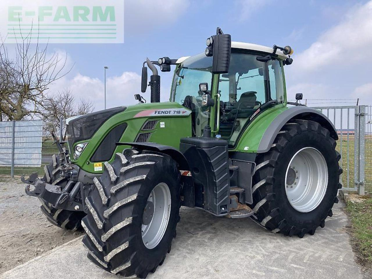 Fendt 718 vario profiplus ProfiPlus - Трактор: слика 1 Fendt 718 vario profiplus ProfiPlus - Трактор: слика 1