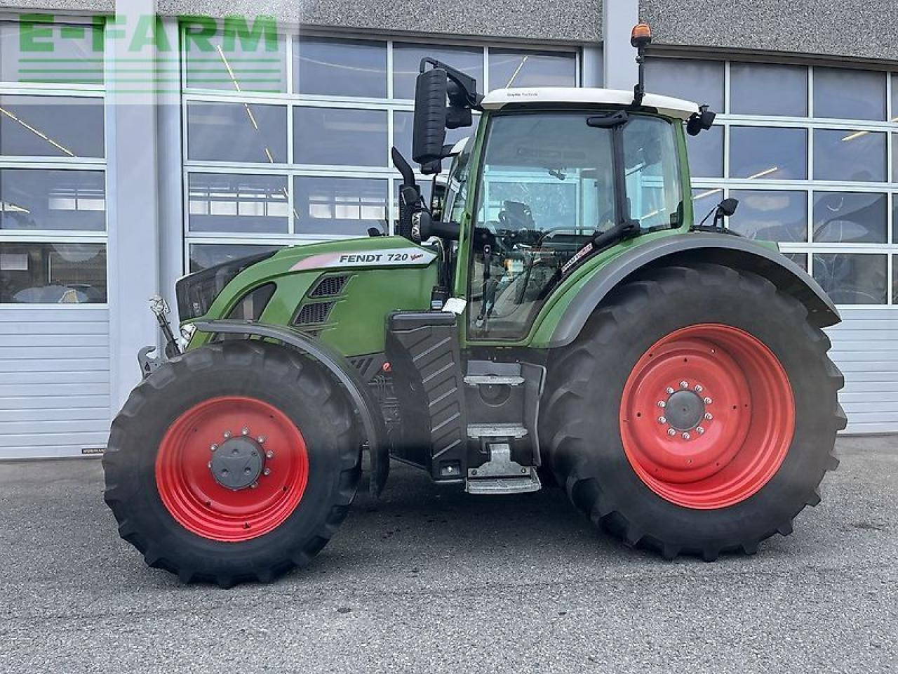 Fendt 720 vario - Трактор: слика 2 Fendt 720 vario - Трактор: слика 2