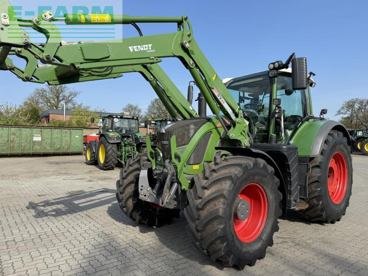 Fendt 724 - Трактор: слика 1 Fendt 724 - Трактор: слика 1