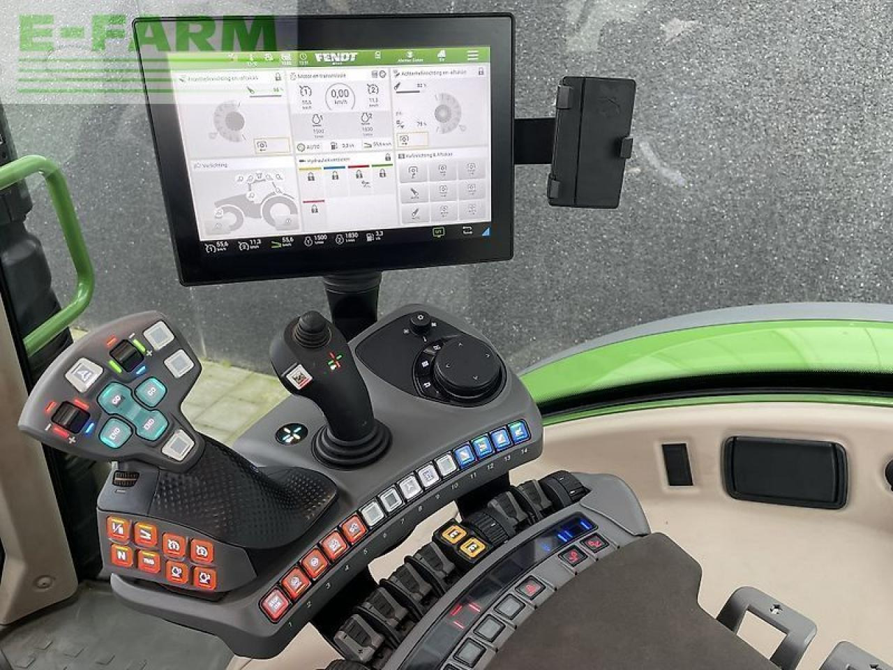 Fendt 724 gen6 profi plus - Трактор: слика 3 Fendt 724 gen6 profi plus - Трактор: слика 3