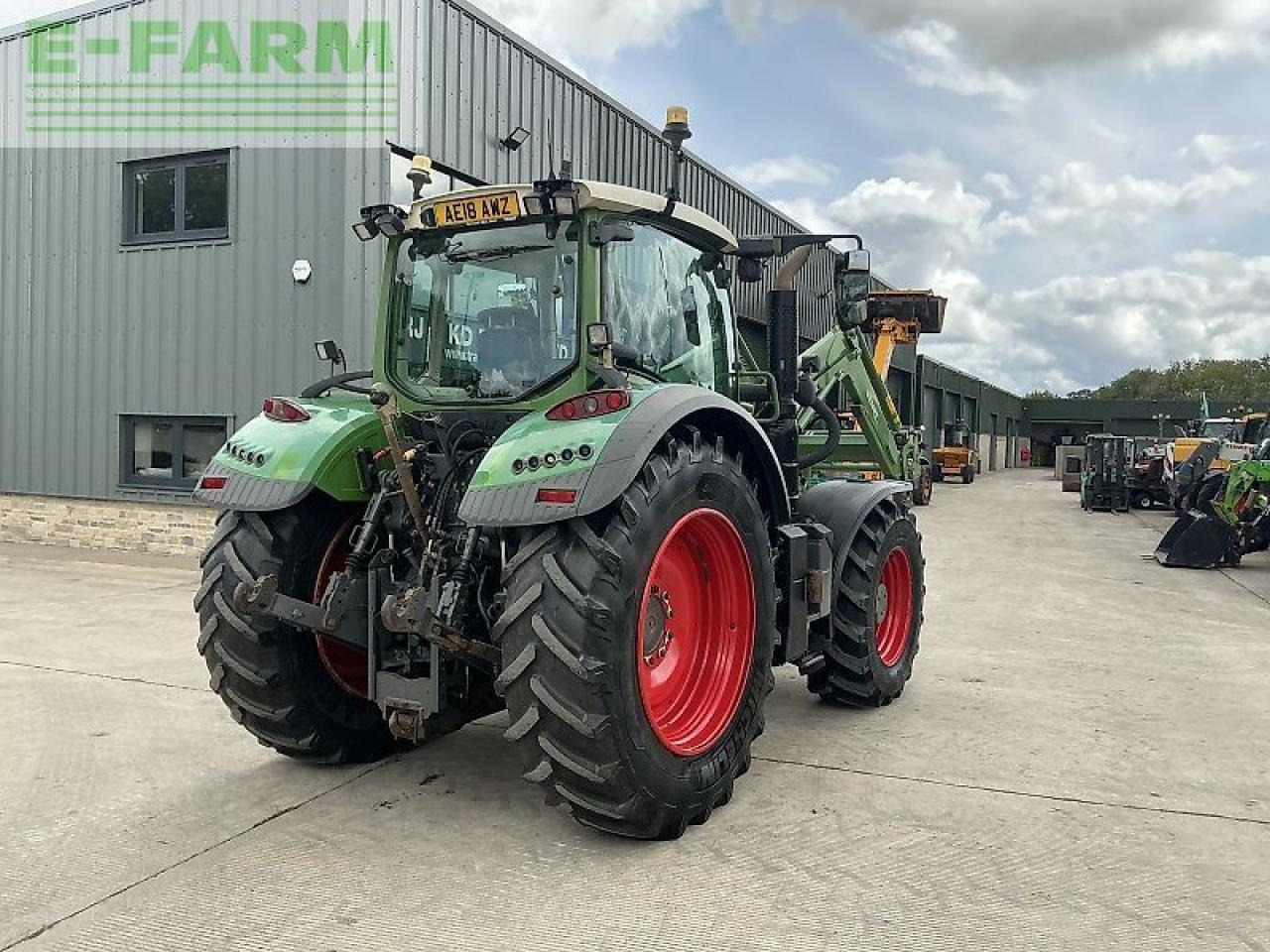 Fendt 724 power plus tractor (st23425) - Трактор: слика 3 Fendt 724 power plus tractor (st23425) - Трактор: слика 3