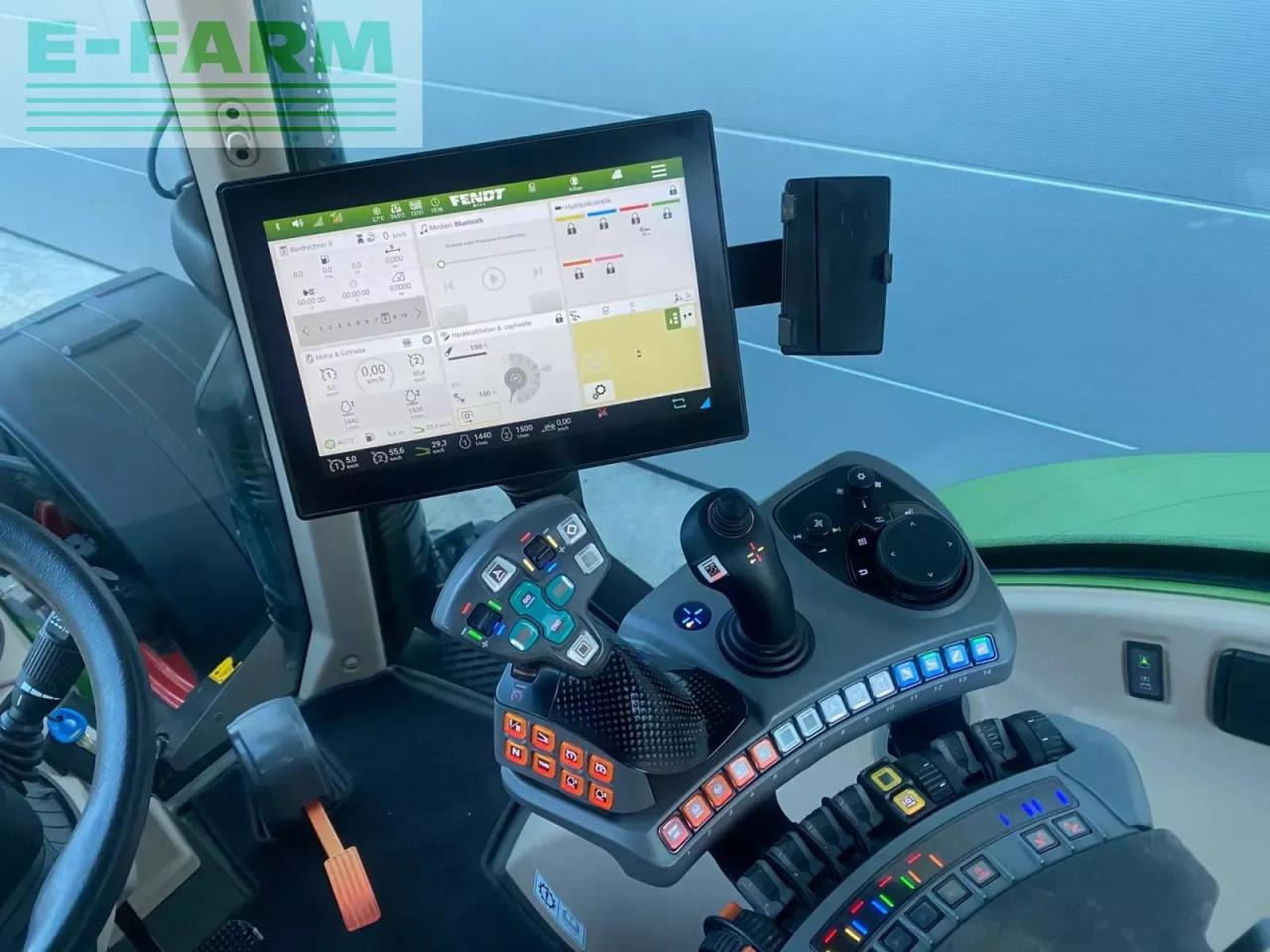 Fendt 724 vario gen.6 profi+ setting2 profiplus rtk evolution 193 ltr. led (kein 722 720 718) - Трактор: слика 5 Fendt 724 vario gen.6 profi+ setting2 profiplus rtk evolution 193 ltr. led (kein 722 720 718) - Трактор: слика 5