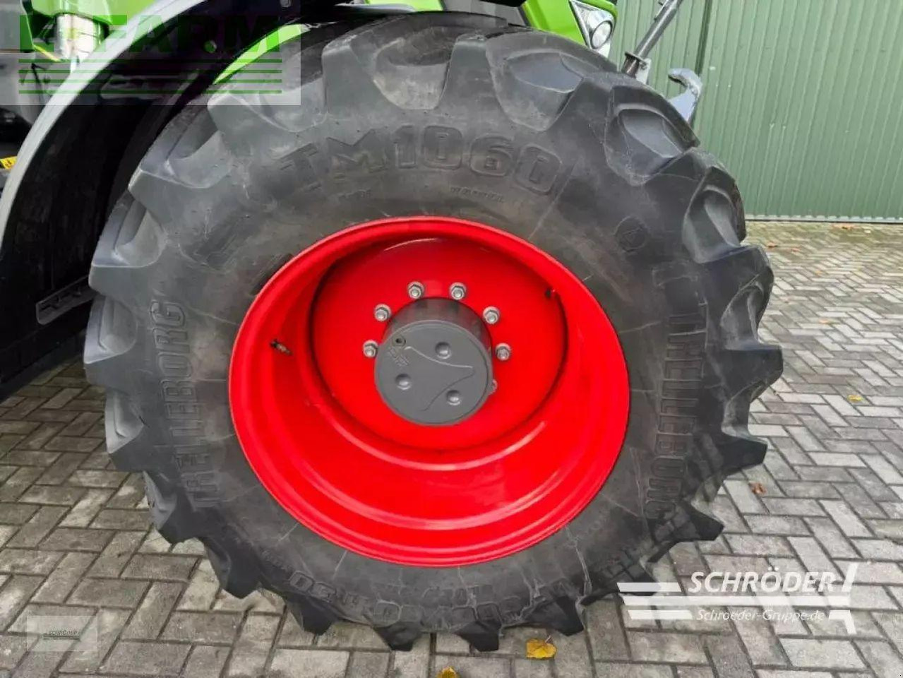 Трактор Fendt 724 vario gen6 profi plus ProfiPlus: слика 11