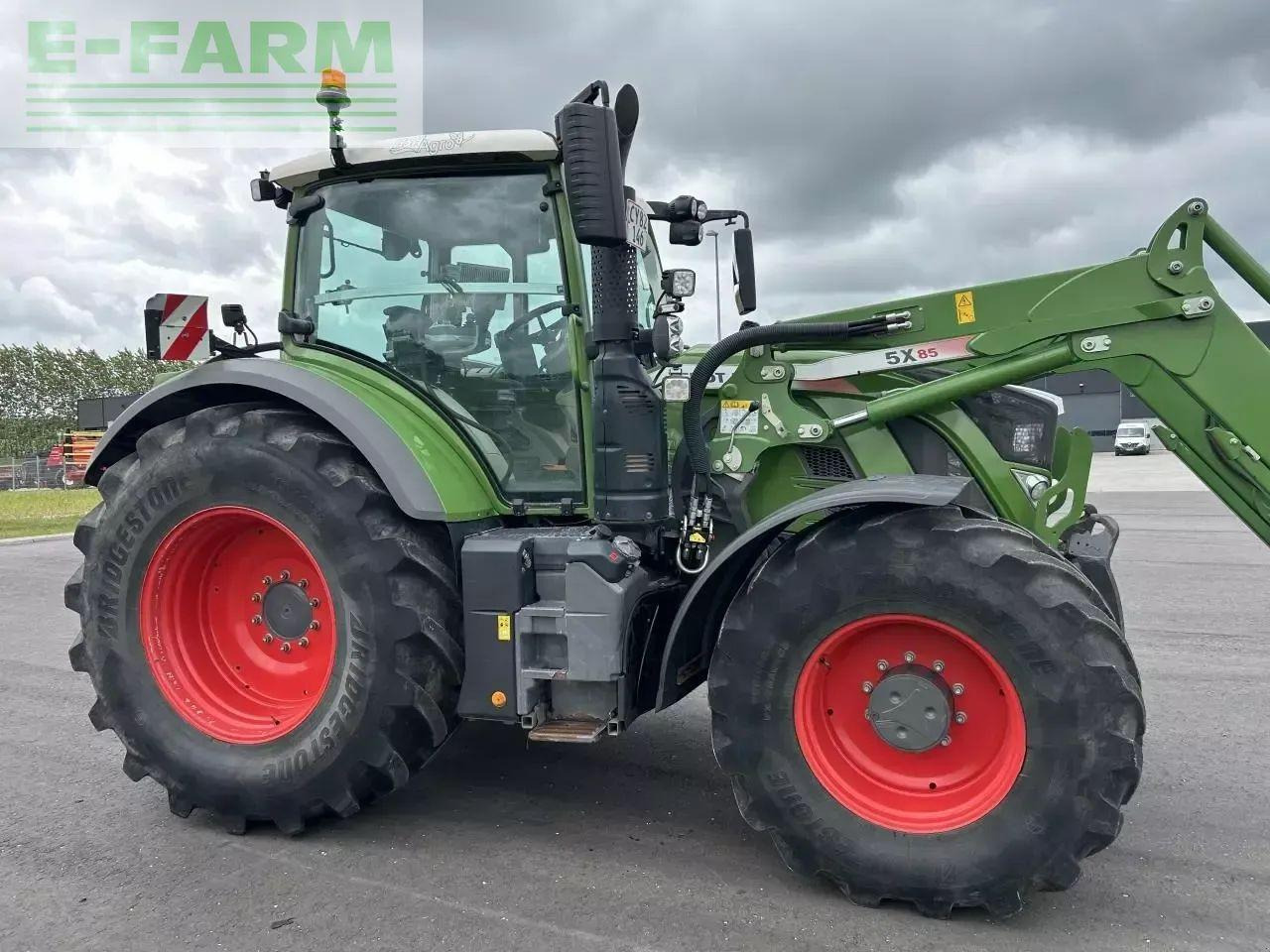 Fendt 724 vario s4 - Трактор: слика 5 Fendt 724 vario s4 - Трактор: слика 5