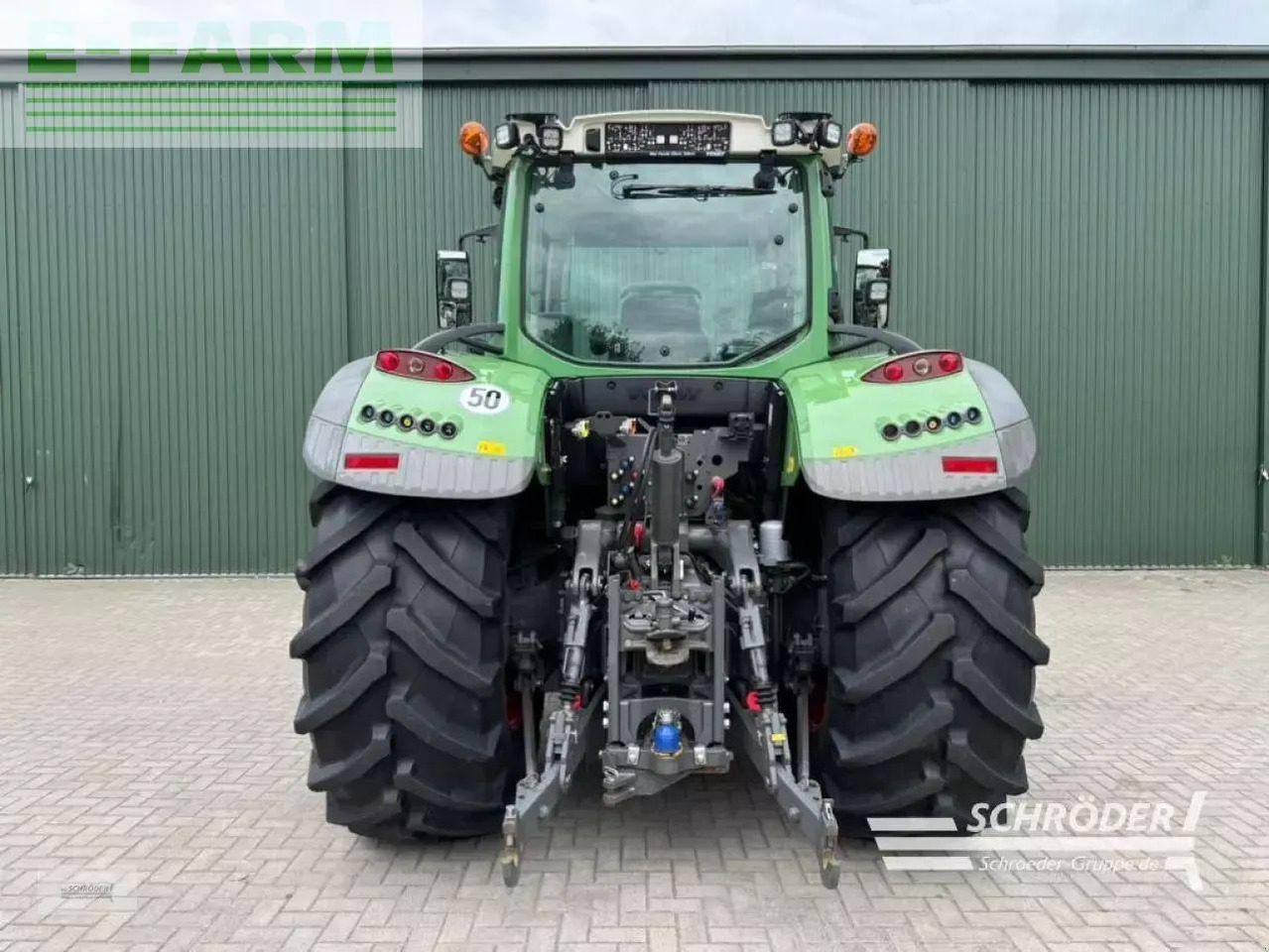 Fendt 724 vario s4 profi plus ProfiPlus - Трактор: слика 4 Fendt 724 vario s4 profi plus ProfiPlus - Трактор: слика 4