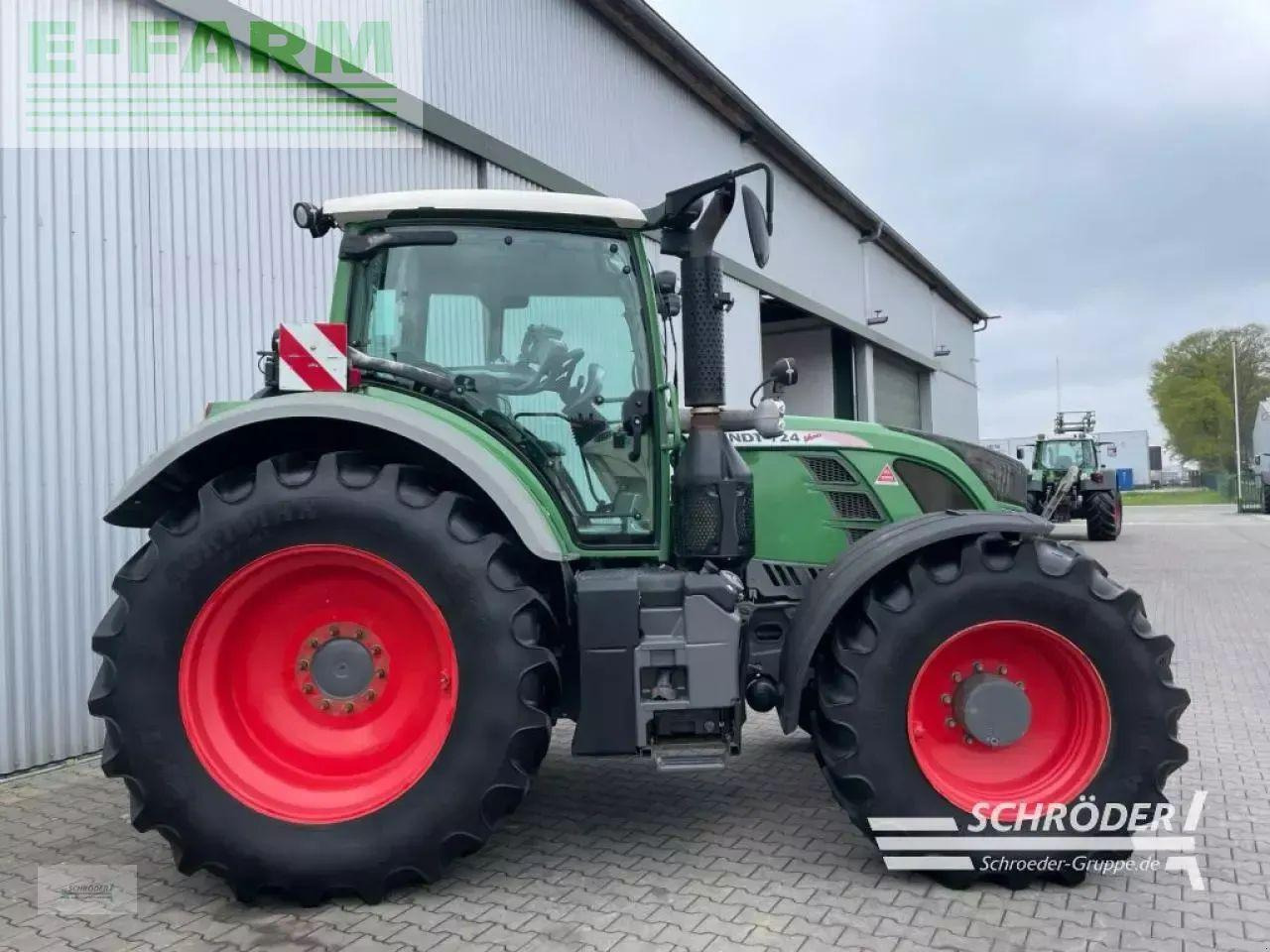 Fendt 724 vario scr profi Profi - Трактор: слика 2 Fendt 724 vario scr profi Profi - Трактор: слика 2