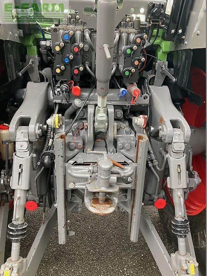 Fendt 824 s4 profiplus - Трактор: слика 5 Fendt 824 s4 profiplus - Трактор: слика 5