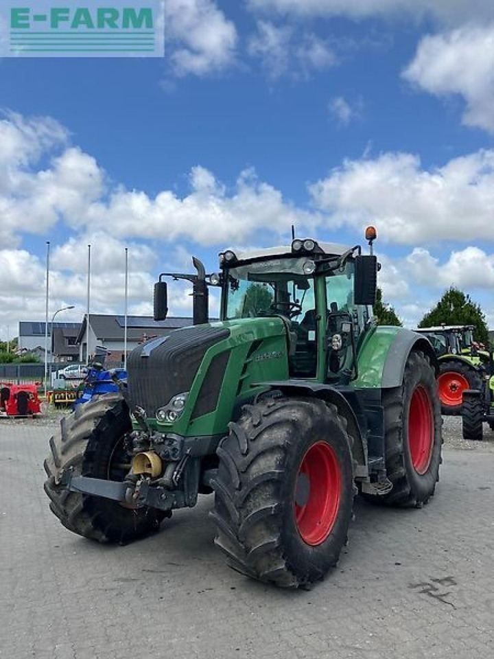 Fendt 824 vario - Трактор: слика 1 Fendt 824 vario - Трактор: слика 1