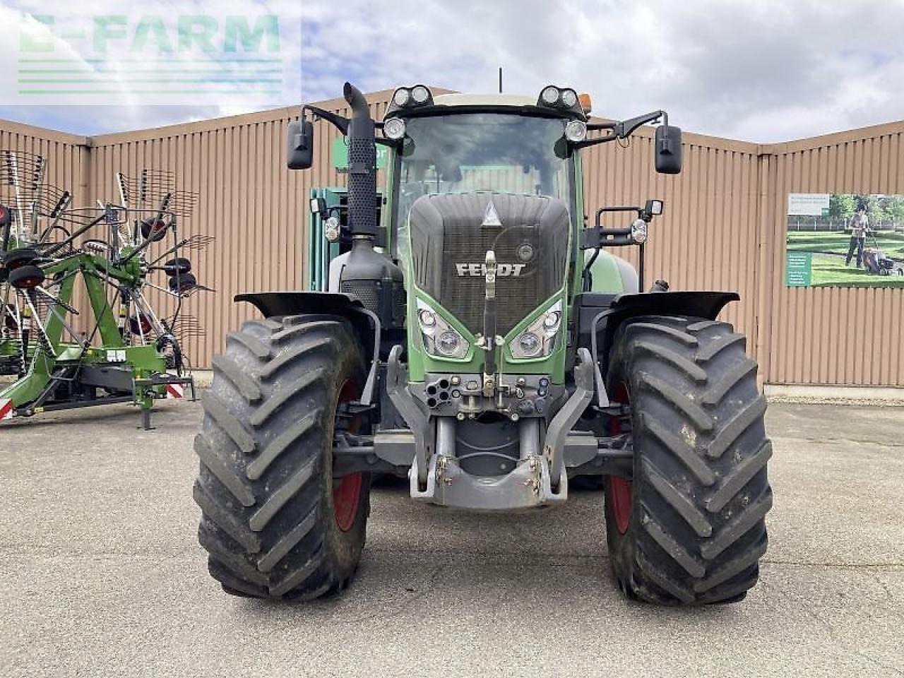 Fendt 824 vario s4 profi plus ProfiPlus - Трактор: слика 4 Fendt 824 vario s4 profi plus ProfiPlus - Трактор: слика 4