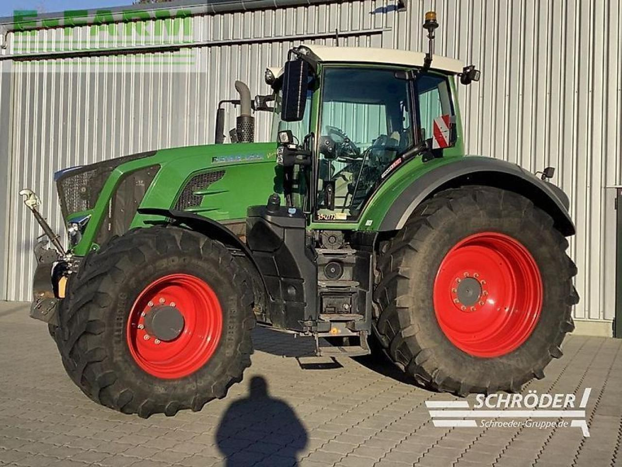 Fendt 824 vario s4 profi plus ProfiPlus - Трактор: слика 2 Fendt 824 vario s4 profi plus ProfiPlus - Трактор: слика 2