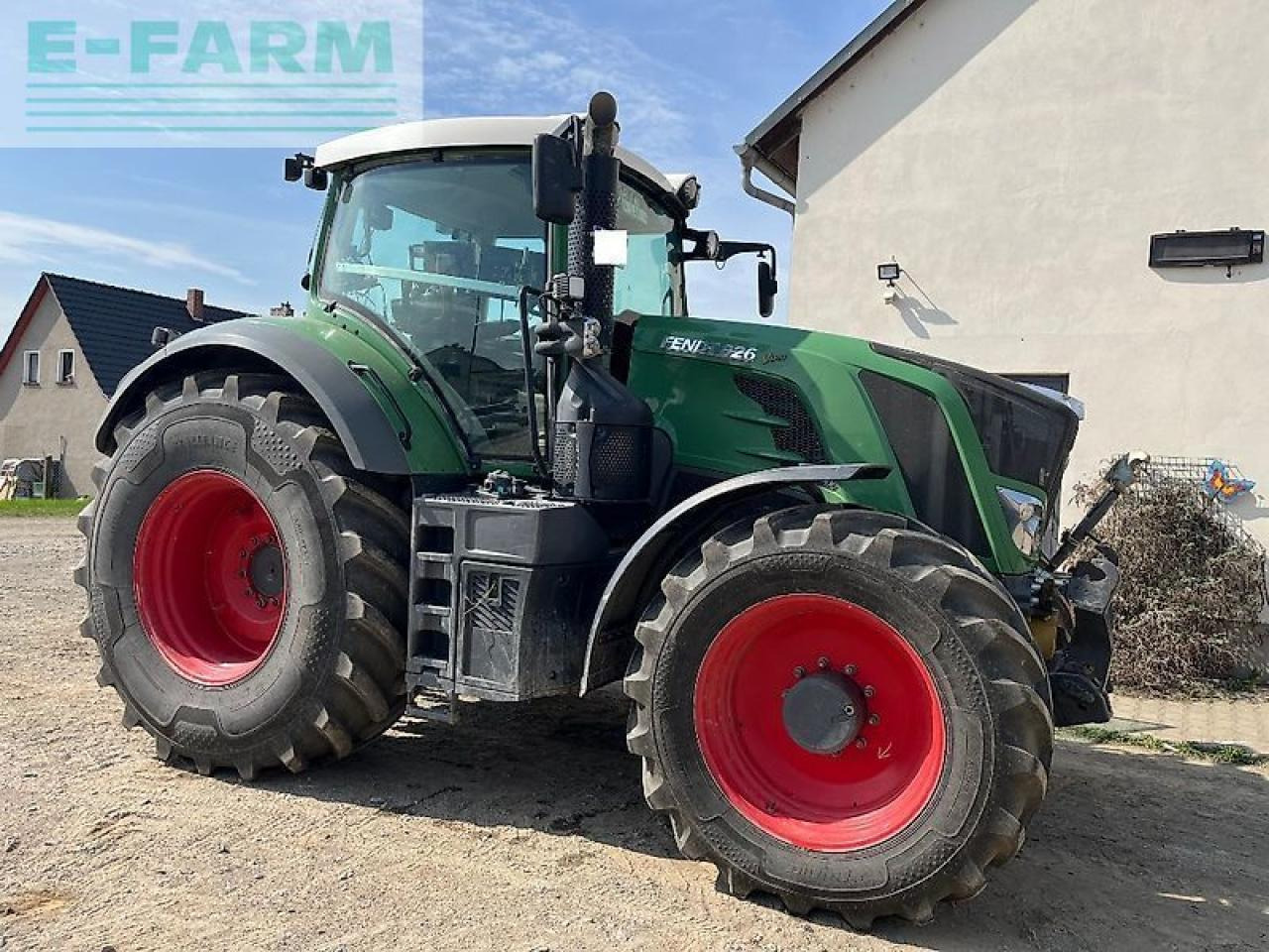 Fendt 826 vario - Трактор: слика 1 Fendt 826 vario - Трактор: слика 1