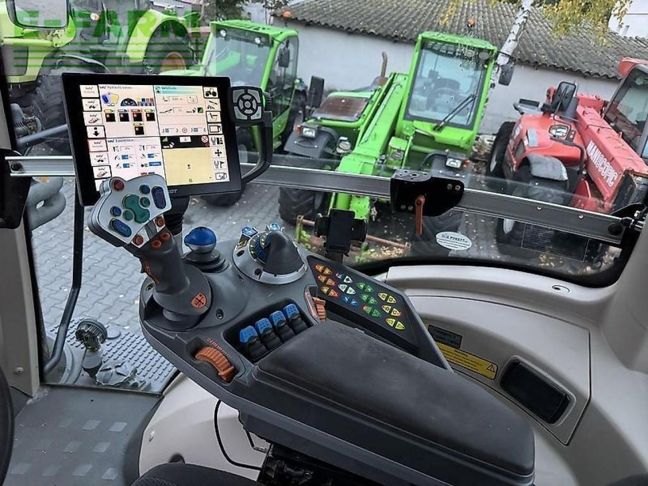 Трактор Fendt 828 vario profi+ plus / gps navi rtk trimble / tms ProfiPlus: слика 14 Трактор Fendt 828 vario profi+ plus / gps navi rtk trimble / tms ProfiPlus: слика 14