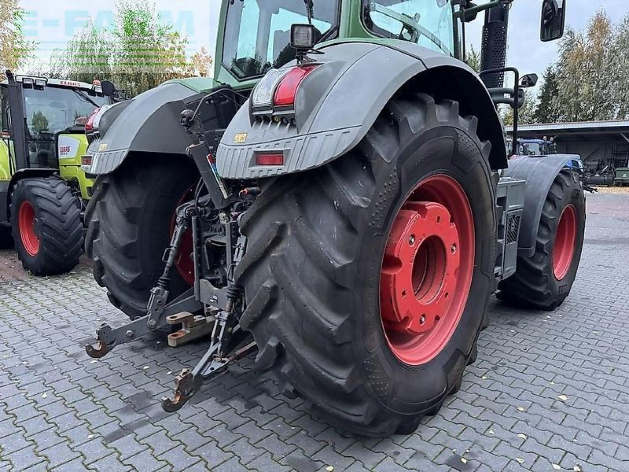 Трактор Fendt 828 vario profi+ plus / gps navi rtk trimble / tms ProfiPlus: слика 30 Трактор Fendt 828 vario profi+ plus / gps navi rtk trimble / tms ProfiPlus: слика 30