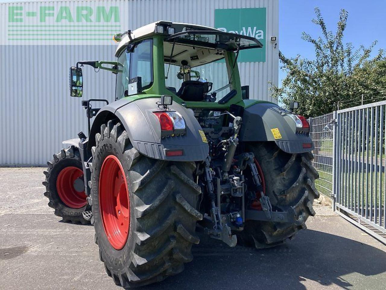 Fendt 828 vario profiplus ProfiPlus - Трактор: слика 3 Fendt 828 vario profiplus ProfiPlus - Трактор: слика 3