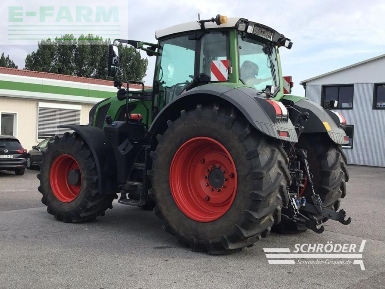 Fendt 828 vario s4 profi plus ProfiPlus - Трактор: слика 2 Fendt 828 vario s4 profi plus ProfiPlus - Трактор: слика 2
