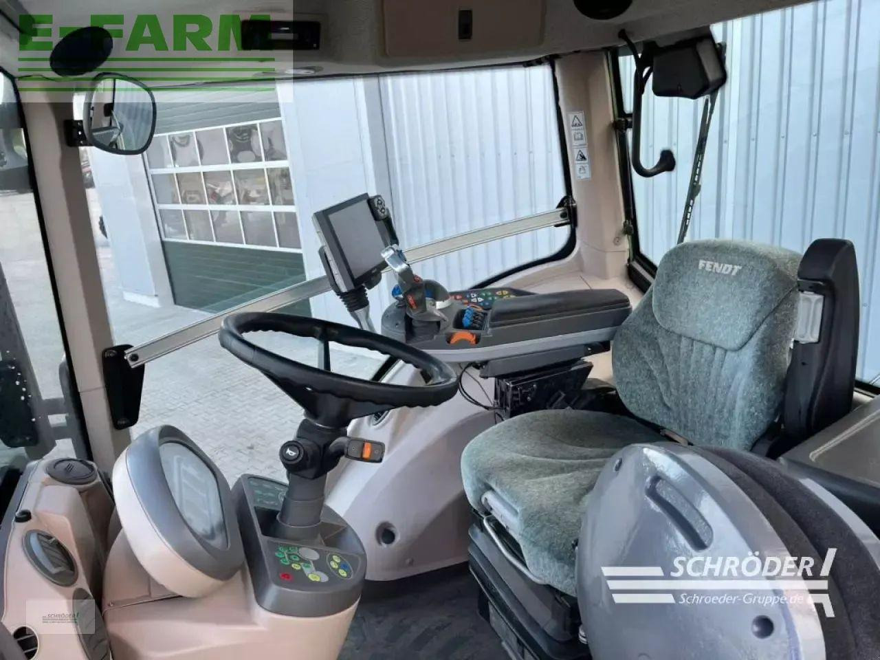Fendt 828 vario s4 profi plus ProfiPlus - Трактор: слика 5 Fendt 828 vario s4 profi plus ProfiPlus - Трактор: слика 5