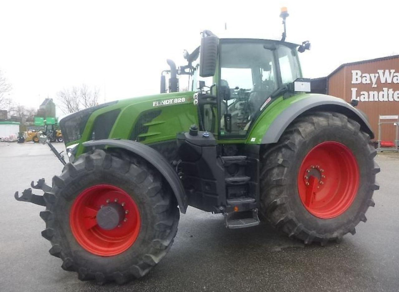 Fendt 828 vario s4 profi plus ProfiPlus - Трактор: слика 1 Fendt 828 vario s4 profi plus ProfiPlus - Трактор: слика 1