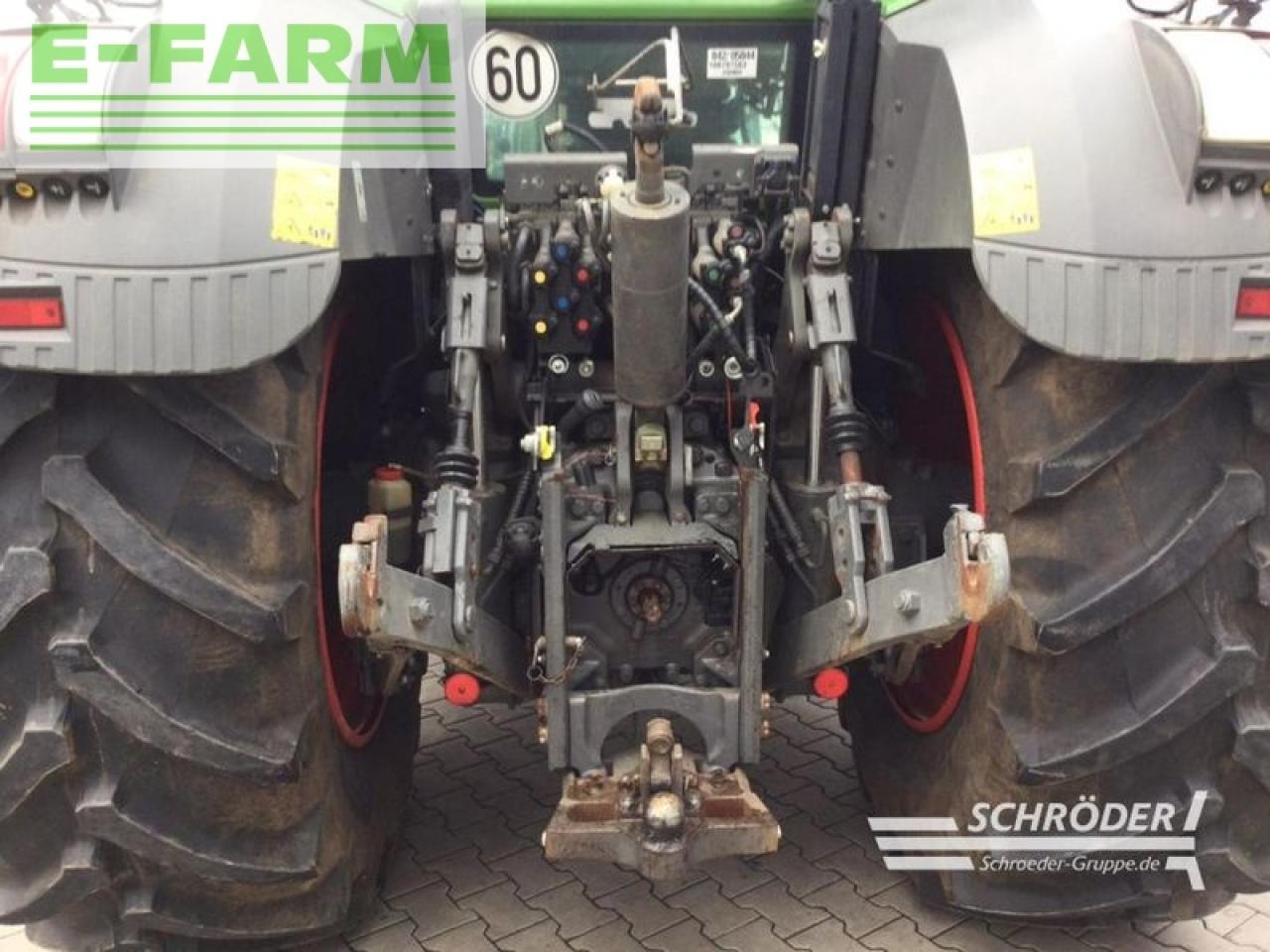 Fendt 828 vario s4 profi plus ProfiPlus - Трактор: слика 5 Fendt 828 vario s4 profi plus ProfiPlus - Трактор: слика 5