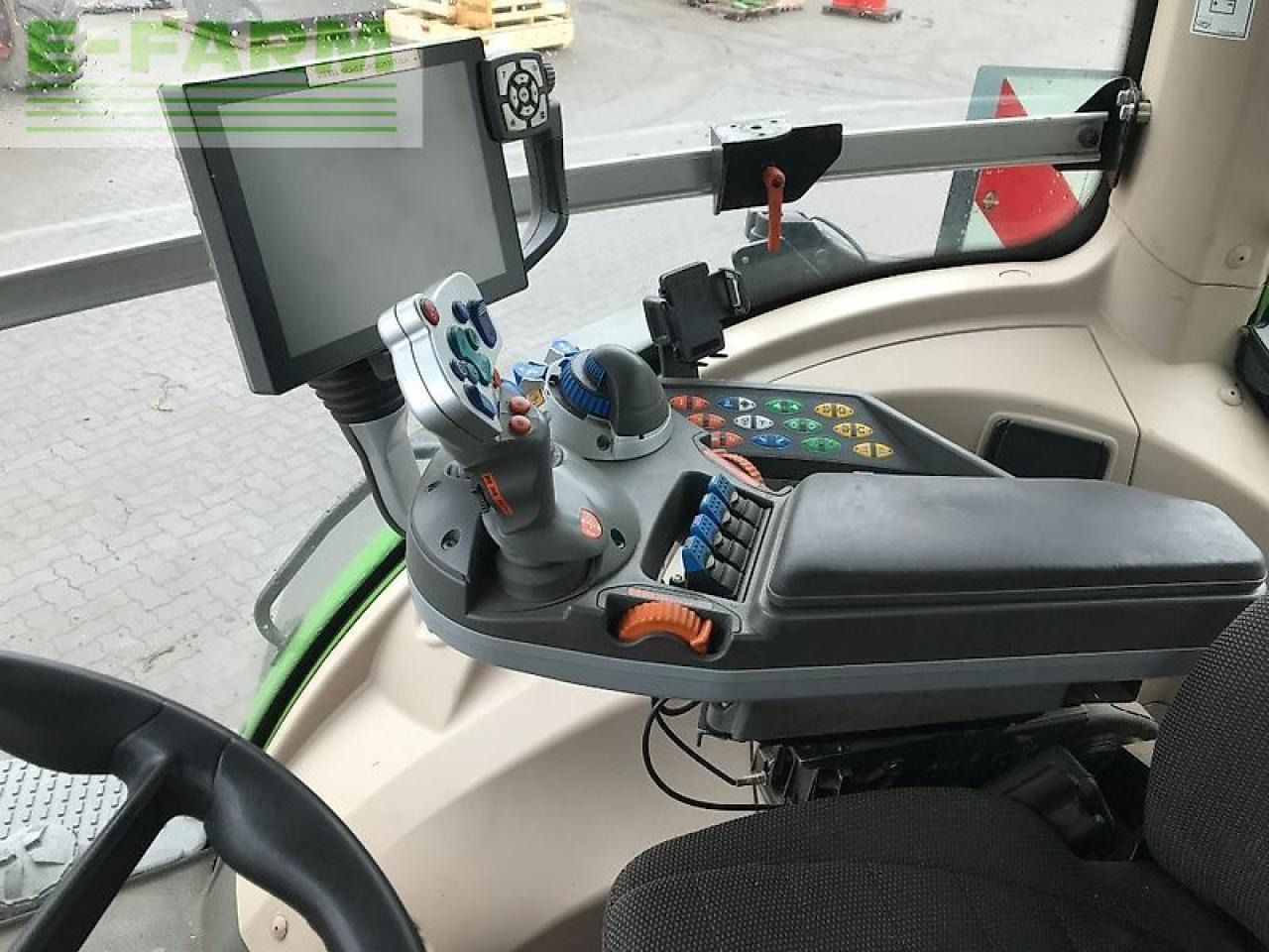 Трактор Fendt 828 vario s4 profi plus ProfiPlus: слика 13 Трактор Fendt 828 vario s4 profi plus ProfiPlus: слика 13